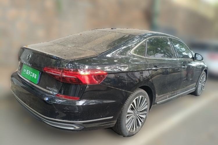 Used Volkswagen Passat 2021 330TSI Luxury Edition Rear Right 45 Deg