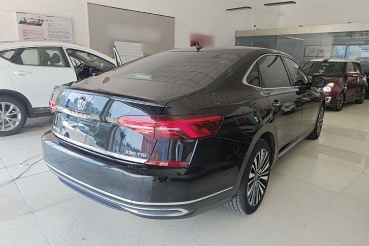 Used Volkswagen Passat 2021 330TSI Luxury Edition Rear Right 45 Deg