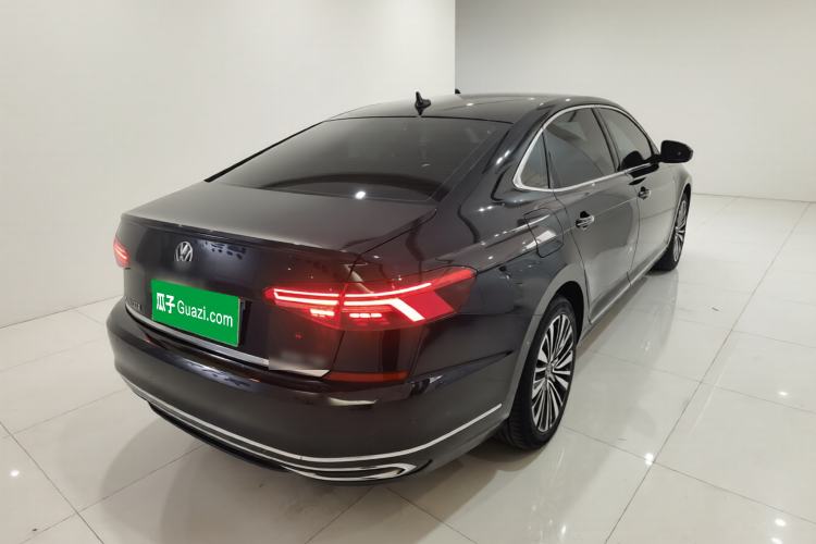 Used Volkswagen Passat 2021 330TSI Luxury Edition Rear Right 45 Deg