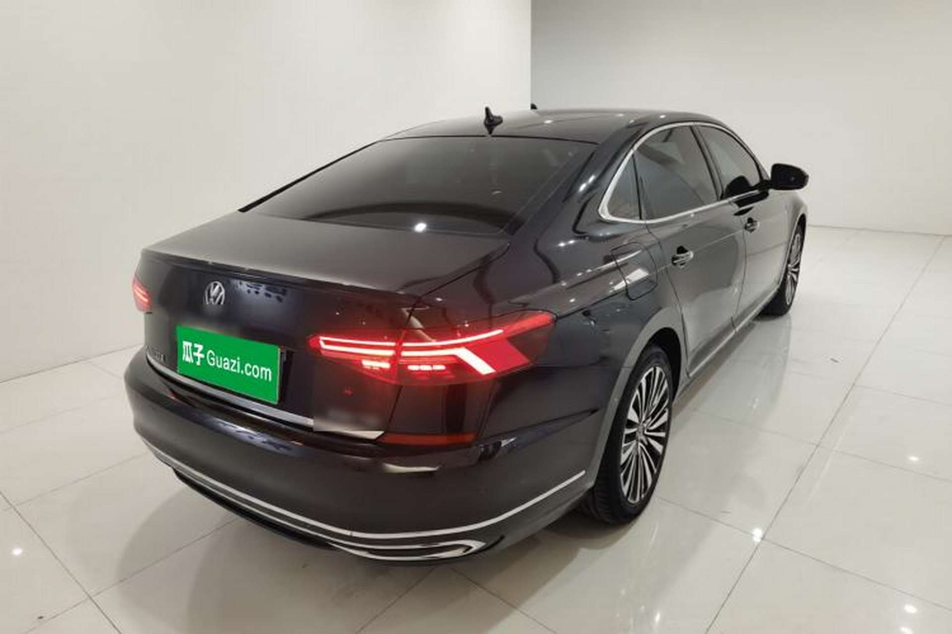 Used Volkswagen Passat 2021 330TSI Luxury Edition Rear Right 45 Deg