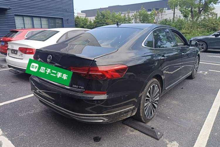 Used Volkswagen Passat 2021 380TSI Flagship Edition Rear Right 45 Deg