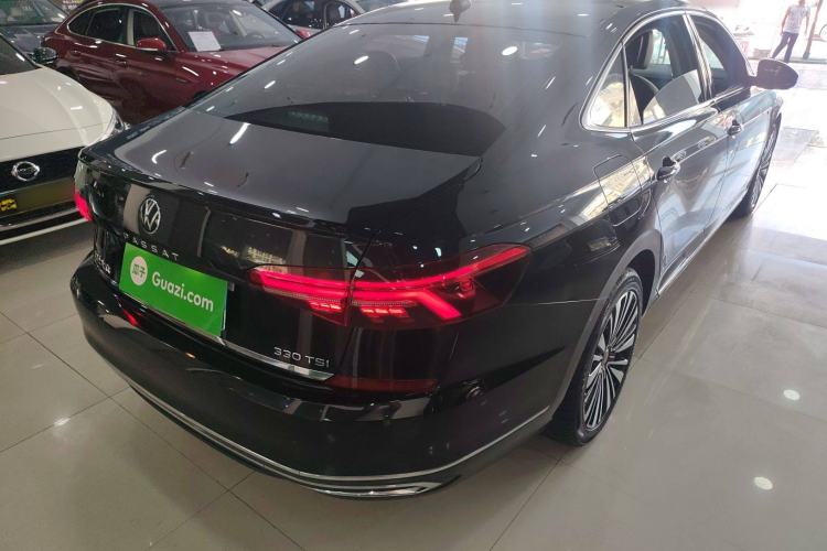 Used Volkswagen Passat 2021 330TSI Luxury Edition Rear Right 45 Deg