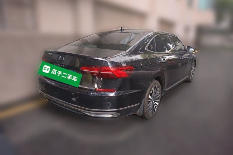 Used Volkswagen Passat 2021 330TSI Luxury Edition Rear Right 45 Deg