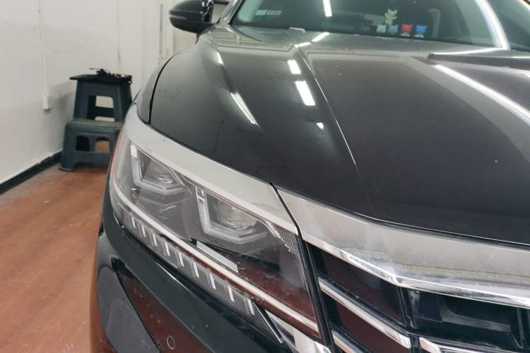 Used Volkswagen Passat 2021 330TSI Luxury Edition Right Front Headlight