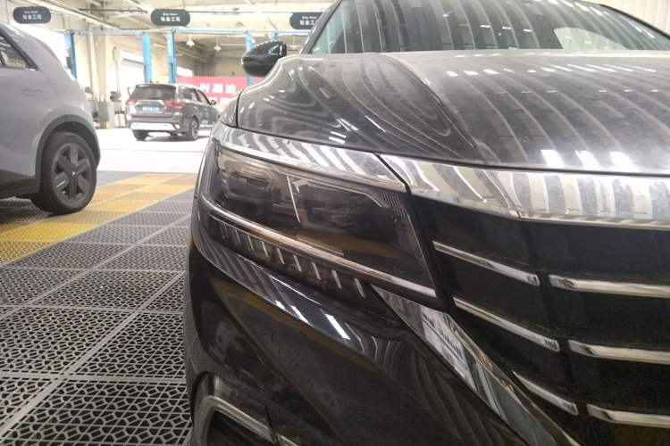 Used Volkswagen Passat 2021 330TSI Luxury Edition Right Front Headlight