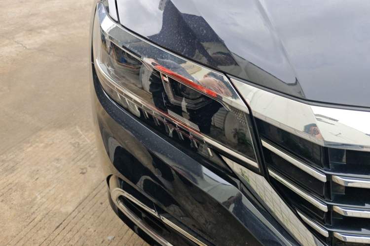 Used Volkswagen Passat 2021 330TSI Luxury Edition Right Front Headlight