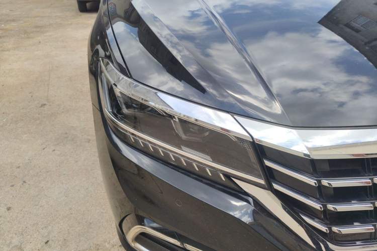 Used Volkswagen Passat 2021 330TSI Luxury Edition Right Front Headlight