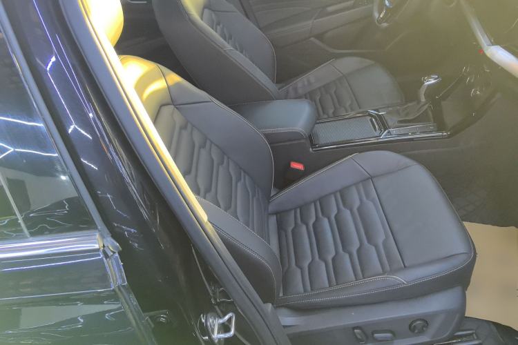 Used Volkswagen Passat 2021 330TSI Elite Edition Right Front Seat