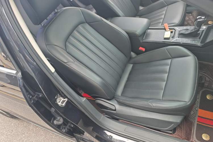 Used Volkswagen Passat 2021 280TSI Business Edition Right Front Seat