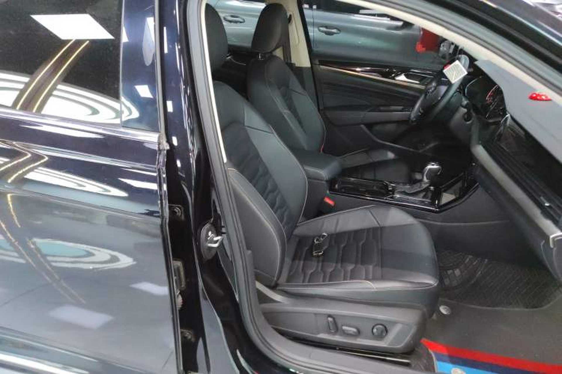 Used Volkswagen Passat 2021 330TSI Elite Edition Right Front Seat