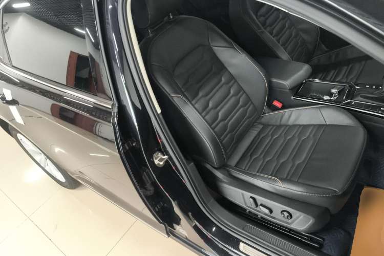 Used Volkswagen Passat 2021 330TSI Elite Edition Right Front Seat
