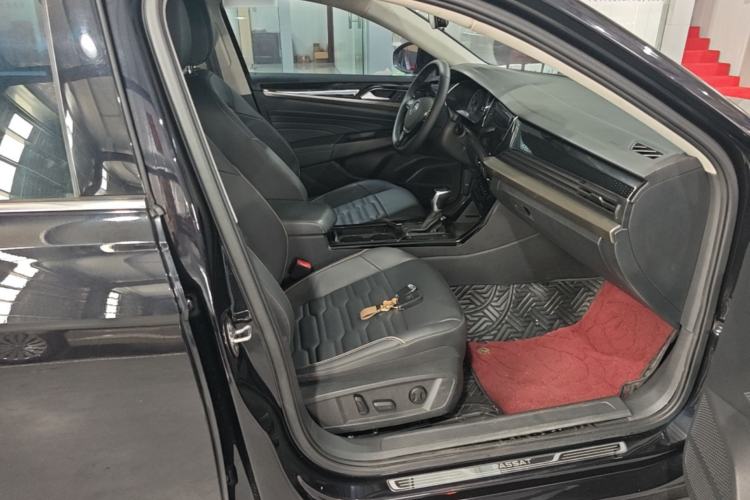 Used Volkswagen Passat 2021 330TSI Elite Edition Right Front Seat