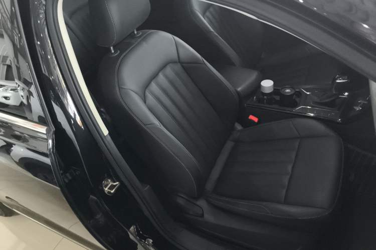 Used Volkswagen Passat 2021 280TSI Business Edition Right Front Seat