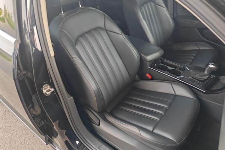 Used Volkswagen Passat 2021 280TSI Business Edition Right Front Seat