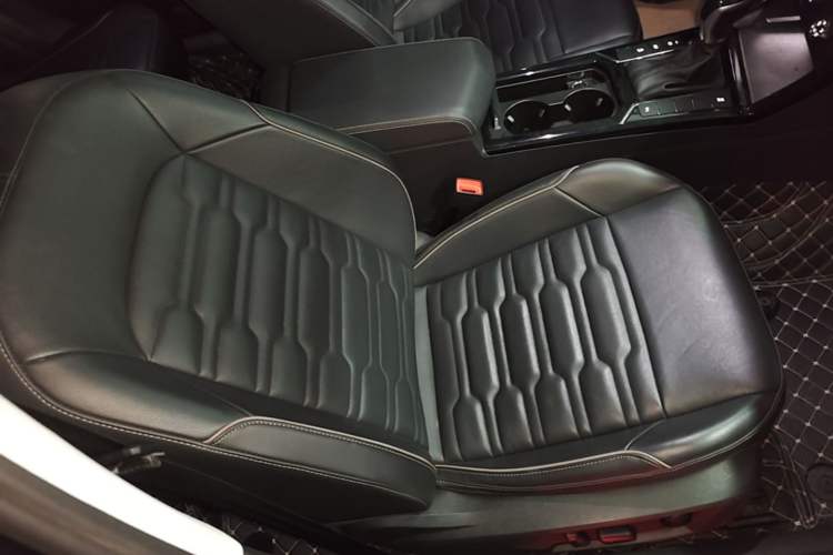 Used Volkswagen Passat 2021 330TSI Elite Edition Right Front Seat
