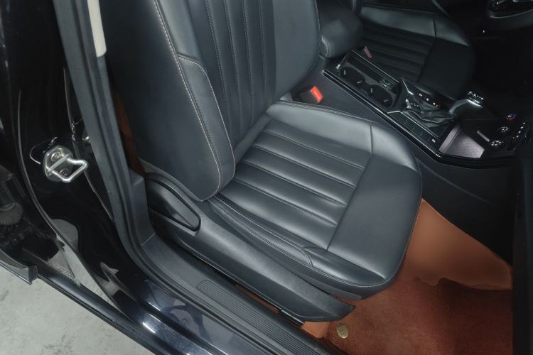 Used Volkswagen Passat 2021 280TSI Business Edition Right Front Seat