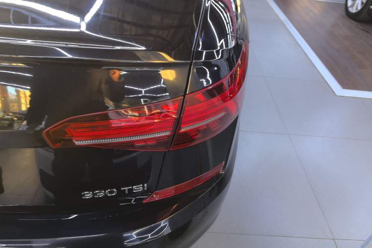 Used Volkswagen Passat 2021 330TSI Elite Edition Right Rear Taillight