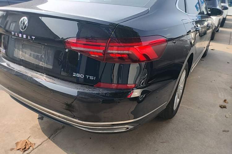 Used Volkswagen Passat 2021 280TSI Business Edition Right Rear Taillight