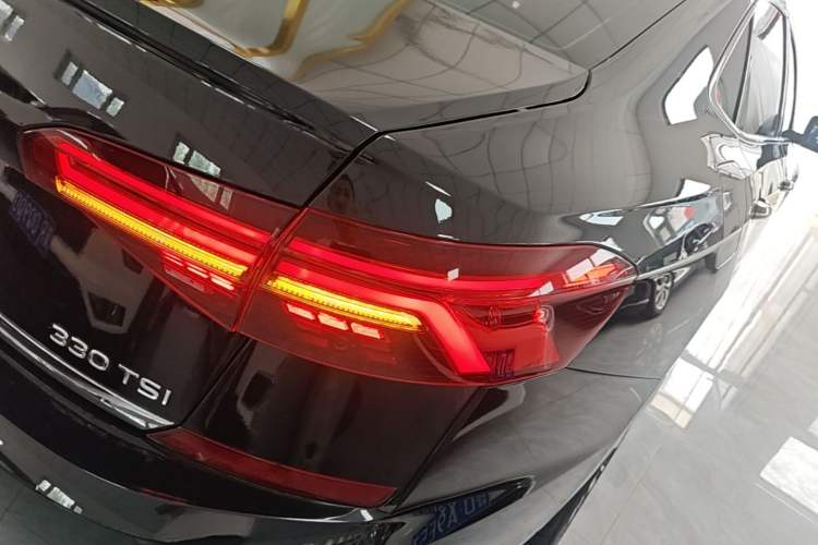 Used Volkswagen Passat 2021 330TSI Luxury Edition Right Rear Taillight