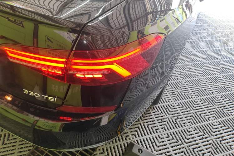 Used Volkswagen Passat 2021 330TSI Elite Edition Right Rear Taillight