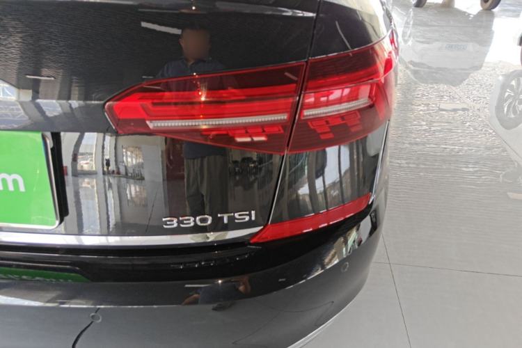 Used Volkswagen Passat 2021 330TSI Luxury Edition Right Rear Taillight