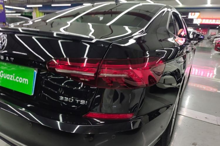 Used Volkswagen Passat 2021 330TSI Elite Edition Right Rear Taillight