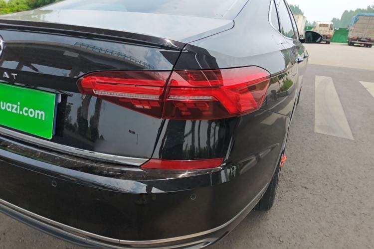 Used Volkswagen Passat 2021 330TSI Luxury Edition Right Rear Taillight