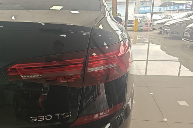 Used Volkswagen Passat 2021 330TSI Elite Edition Right Rear Taillight