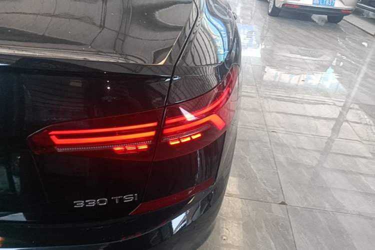 Used Volkswagen Passat 2021 330TSI Elite Edition Right Rear Taillight
