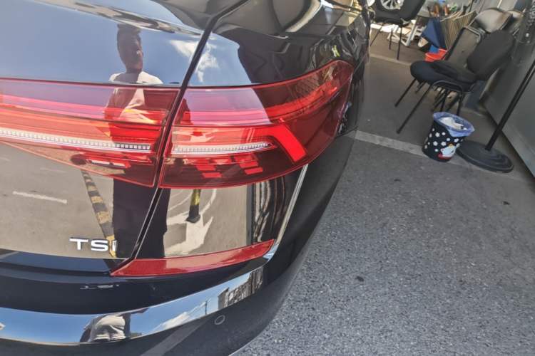 Used Volkswagen Passat 2021 330TSI Elite Edition Right Rear Taillight
