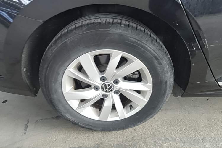 Used Volkswagen Passat 2021 280TSI Business Edition Right Rear Wheel Hub