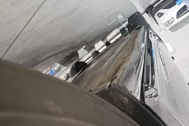 Used Volkswagen Passat 2021 330TSI Luxury Edition Right Side Sill