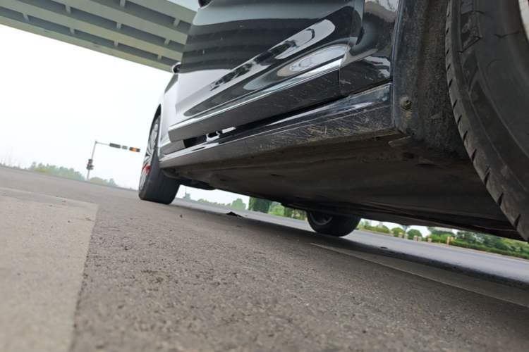 Used Volkswagen Passat 2021 330TSI Luxury Edition Right Side Sill
