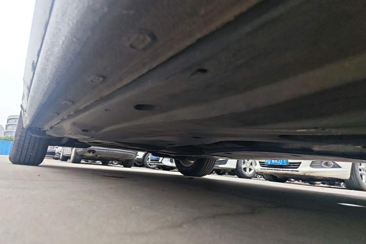 Used Volkswagen Passat 2021 280TSI Business Edition Right Side Sill