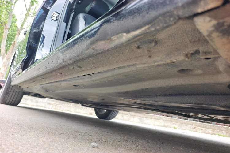 Used Volkswagen Passat 2021 330TSI Elite Edition Right Side Sill