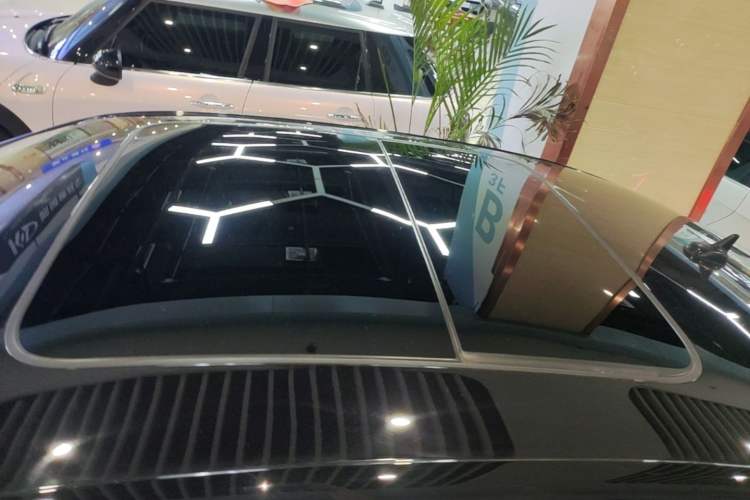 Used Volkswagen Passat 2021 330TSI Luxury Edition Roof