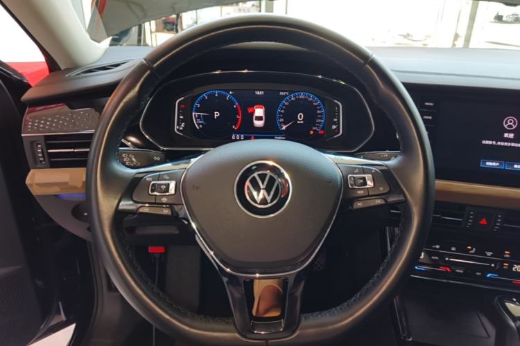 Used Volkswagen Passat 2021 380TSI Luxury Edition Steering Wheel