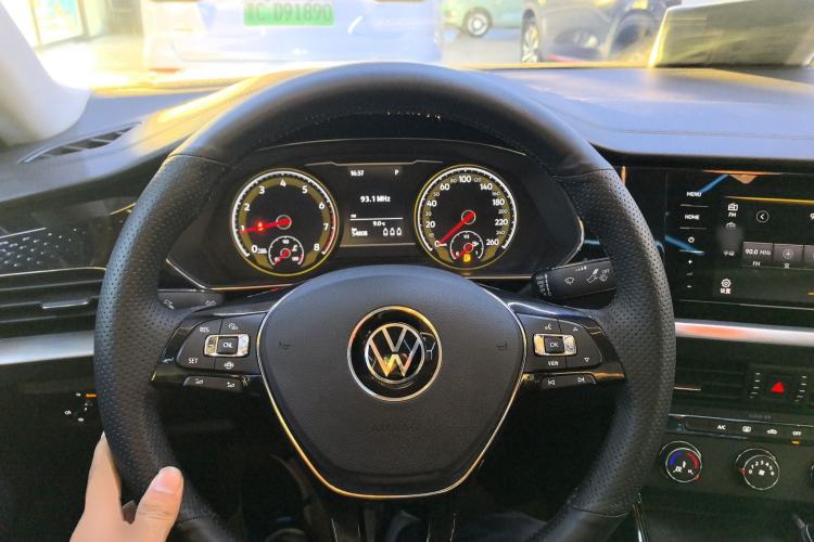 Used Volkswagen Passat 2021 330TSI Elite Edition Steering Wheel