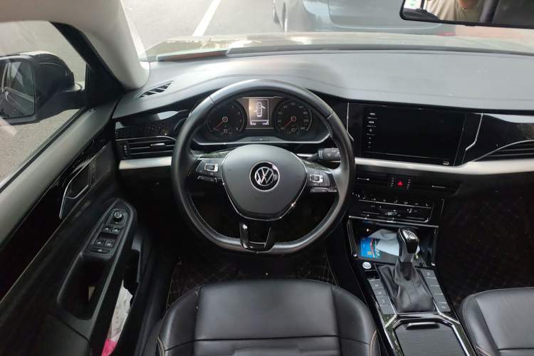Used Volkswagen Passat 2021 330TSI Elite Edition Steering Wheel