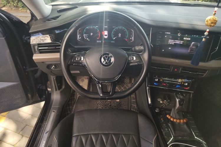 Used Volkswagen Passat 2021 330TSI Luxury Edition Steering Wheel