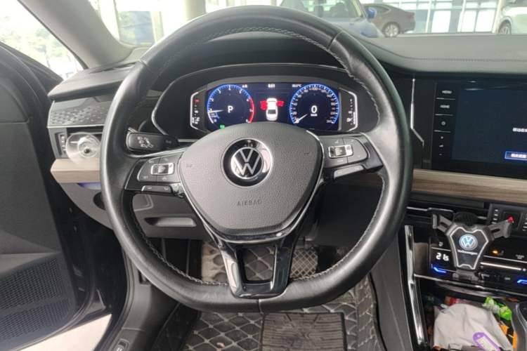 Used Volkswagen Passat 2021 330TSI Elite Edition Steering Wheel
