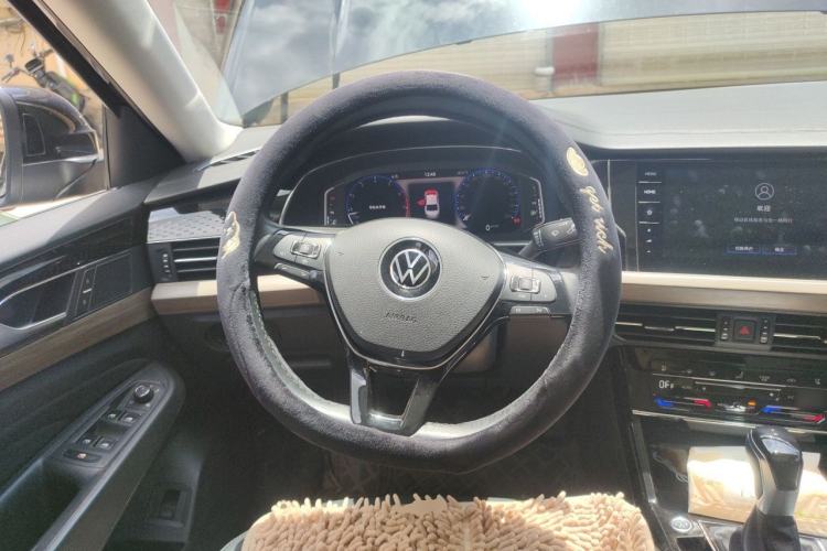 Used Volkswagen Passat 2021 330TSI Luxury Edition Steering Wheel