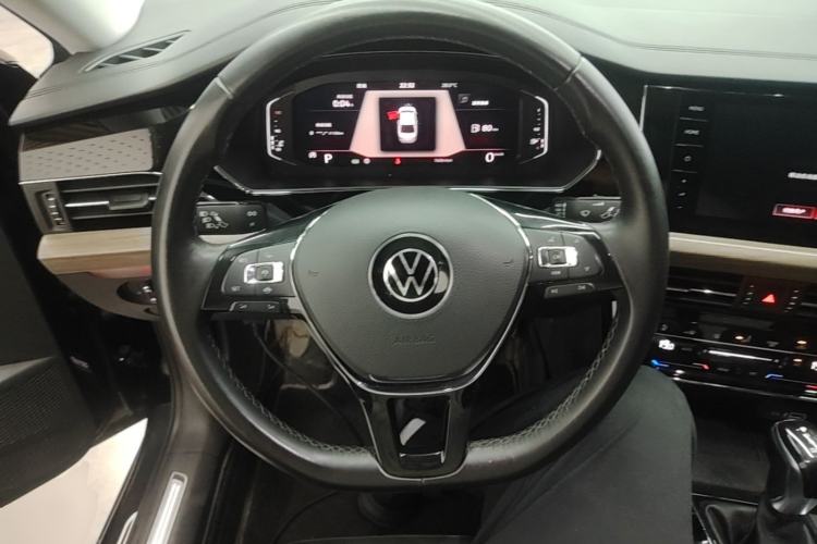 Used Volkswagen Passat 2021 330TSI Luxury Edition Steering Wheel