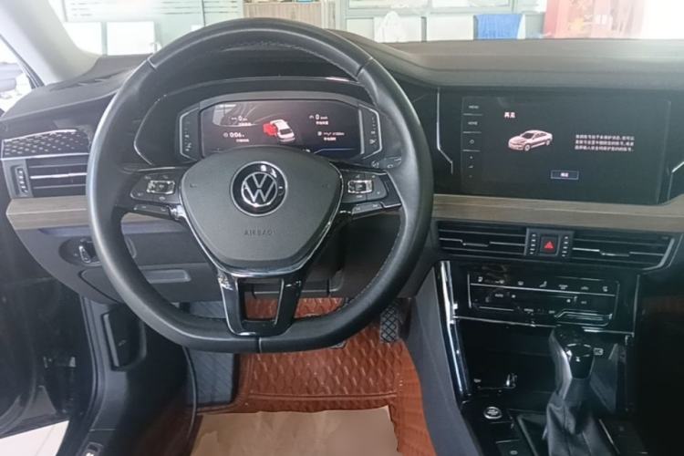 Used Volkswagen Passat 2021 330TSI Luxury Edition Steering Wheel