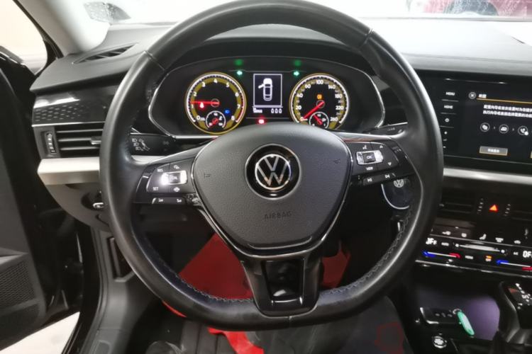 Used Volkswagen Passat 2021 330TSI Elite Edition Steering Wheel