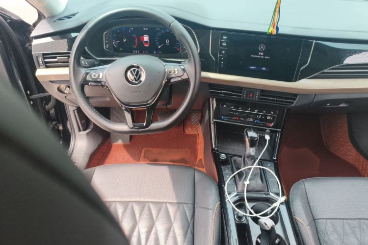 Used Volkswagen Passat 2021 330TSI Luxury Edition Steering Wheel