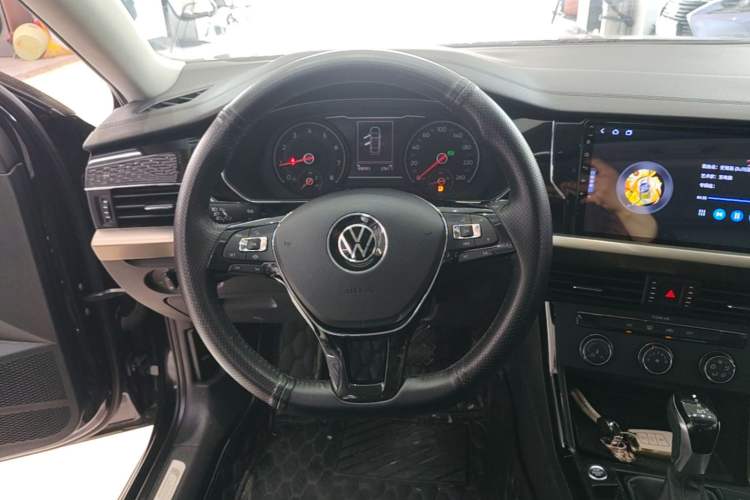 Used Volkswagen Passat 2021 280TSI Business Edition Steering Wheel