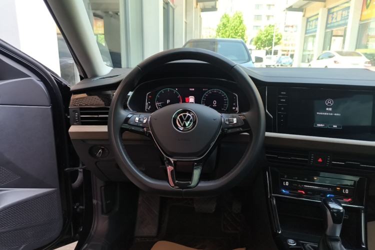Used Volkswagen Passat 2021 330TSI Luxury Edition Steering Wheel