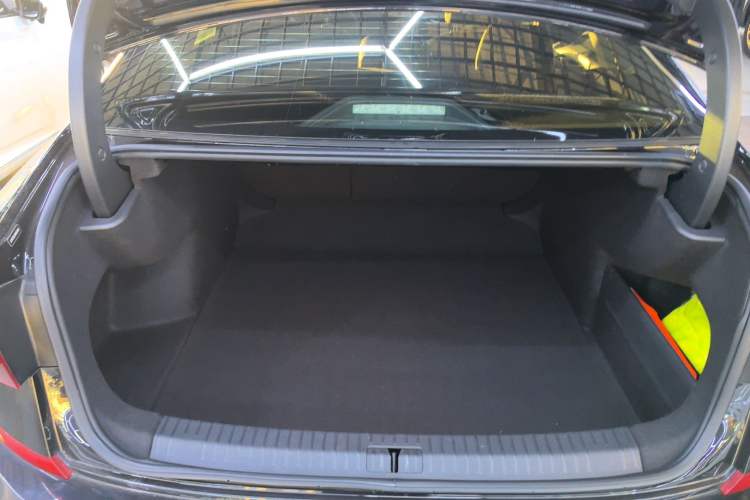 Used Volkswagen Passat 2021 330TSI Elite Edition Trunk