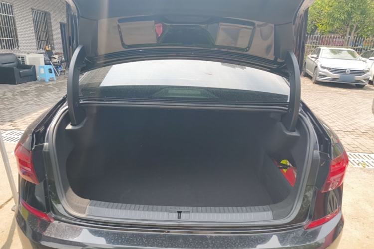 Used Volkswagen Passat 2021 330TSI Elite Edition Trunk